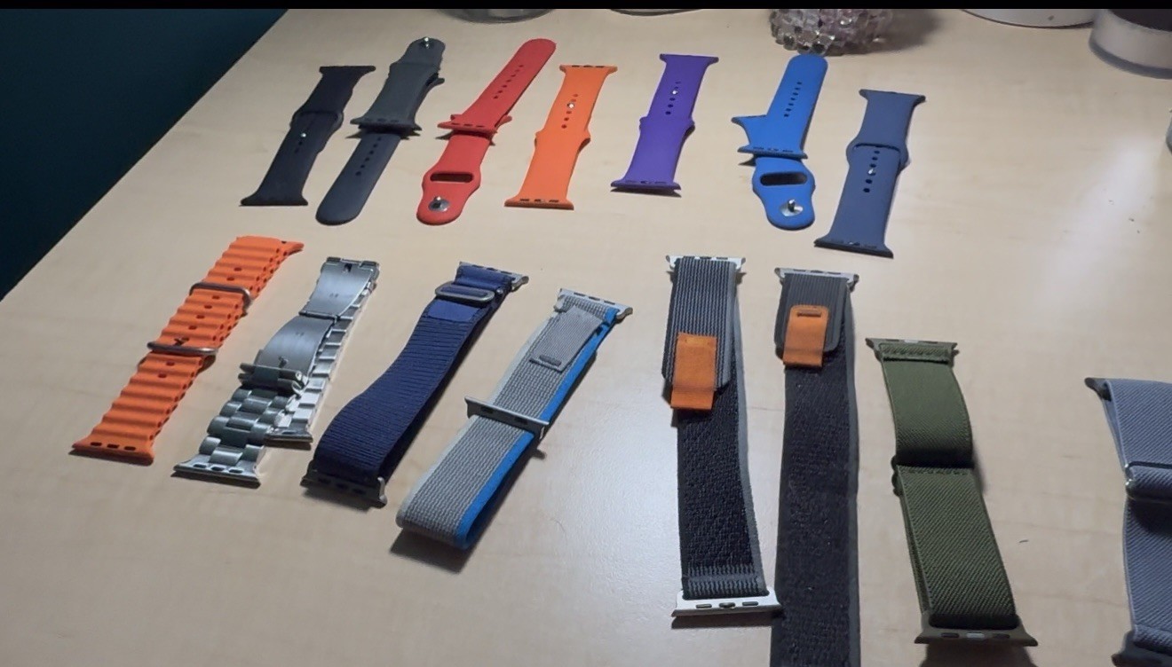 Apple Watch Ultra GPS + Cellular Unlocked (Gold Milanese Loop + 15 Other Bands)