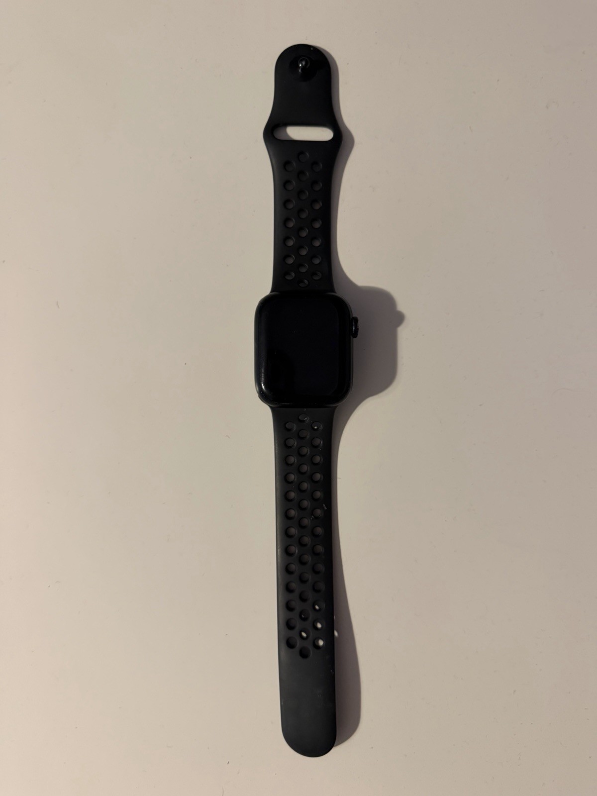 Apple Watch Series 7 41mm GPS Starlight Aluminum w/ Black Sports Band – Used