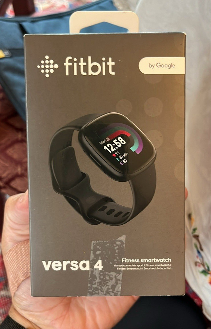 Fitbit Versa 4 40mm Black Aluminum, Silicone Band Unopened!