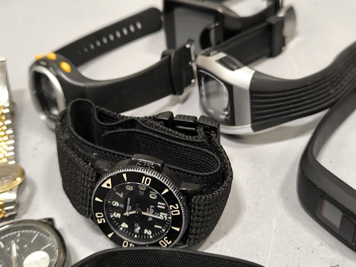 Lot of 20 Untested Watches – Various Models, Mixed Condition
