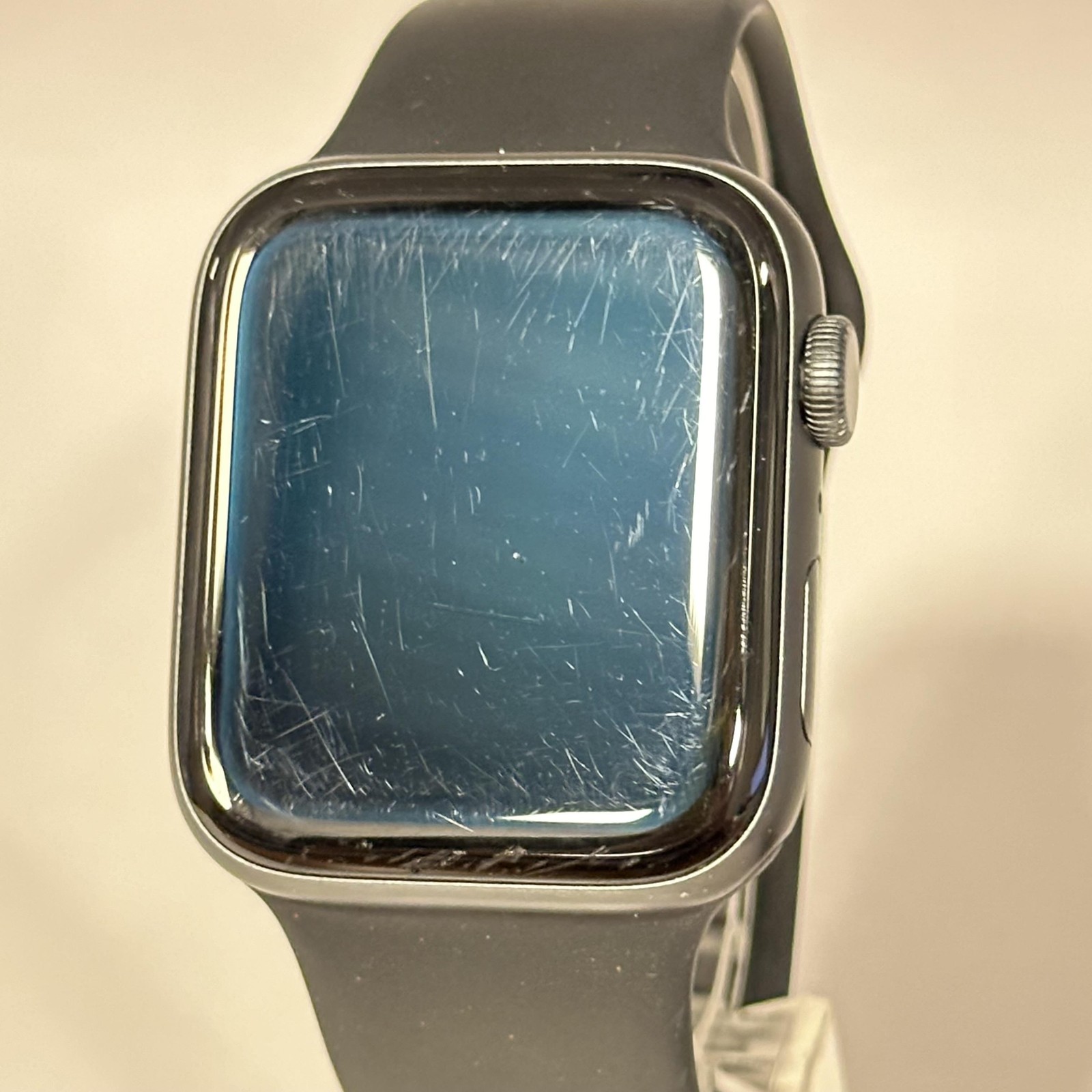 Apple Watch SE (1st Gen) 44mm Space Grey Aluminum (LTE) w/ Black Sport – Fair