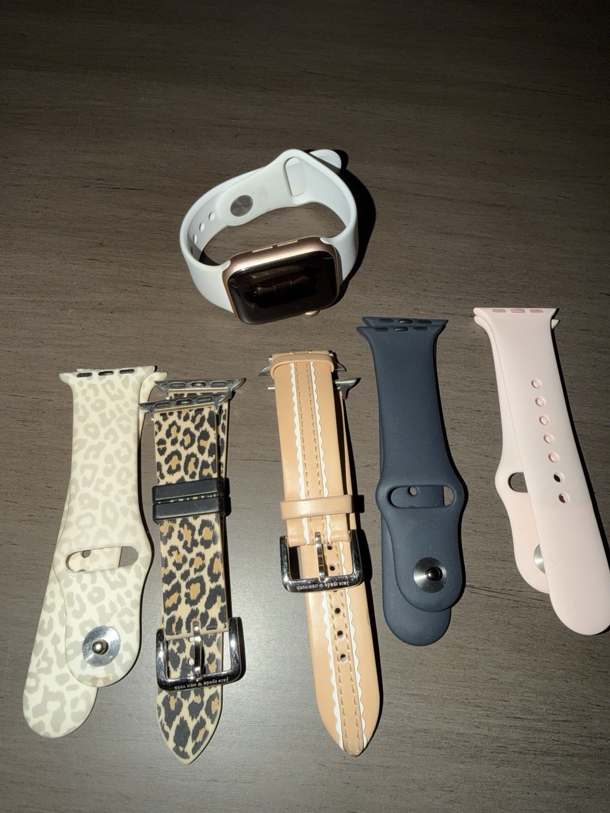 Apple Watch Series 6 40mm Aluminum White Smart Watch – (A2291)