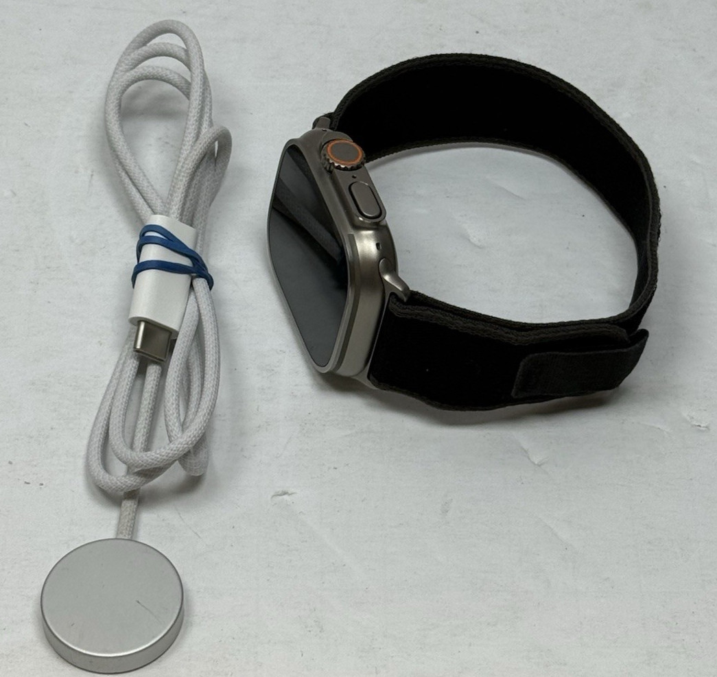 Apple Watch Ultra 2 49MM Natural Titanium Black Trail Loop GPS+Cell, A2986