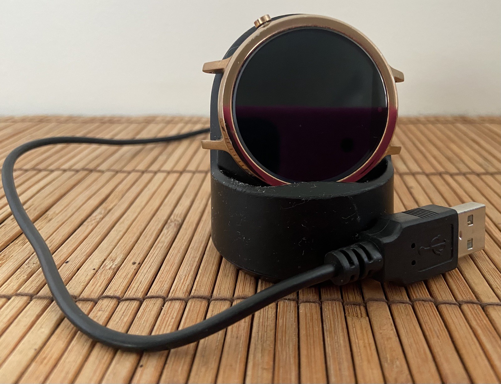 Motorola Moto 360 2nd Gen 42mm Rose Gold Smartwatch Touchscreen Fault