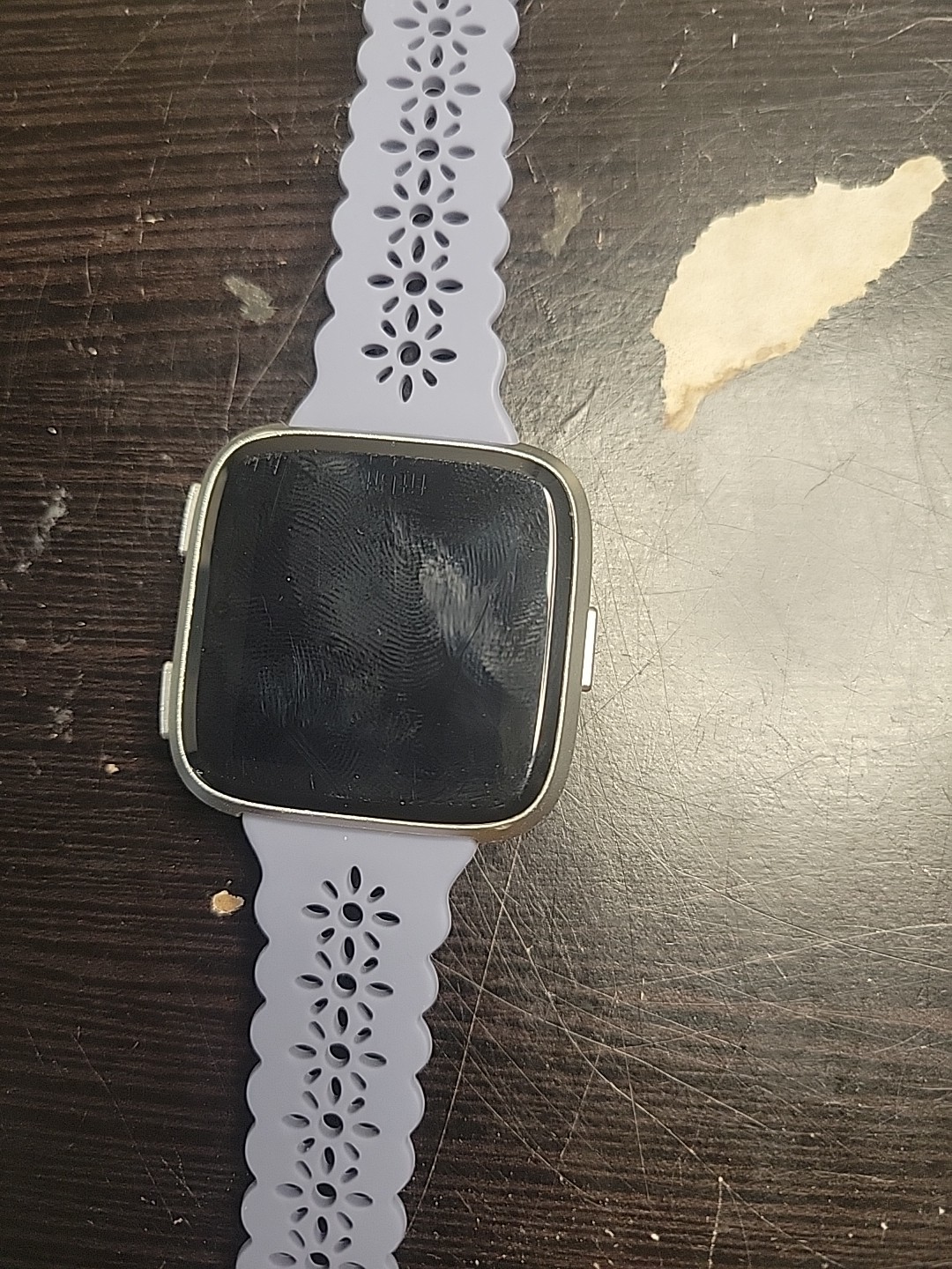 Fitbit Versa – Health & Fitness Smart Watch Activity Tracker FB505 Silver W/ Box
