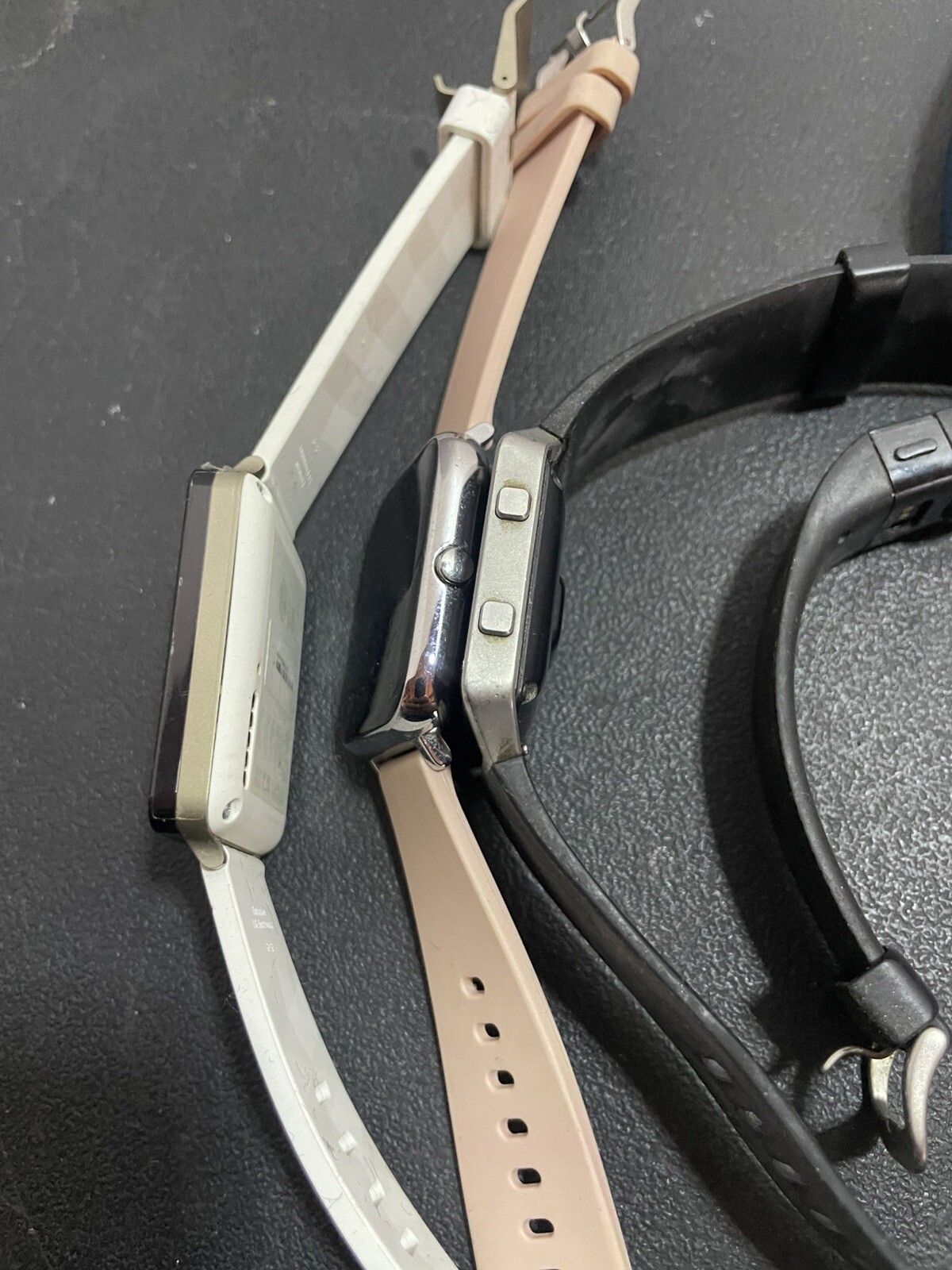 Fitbit /smart Watches Lot 5 Mixed