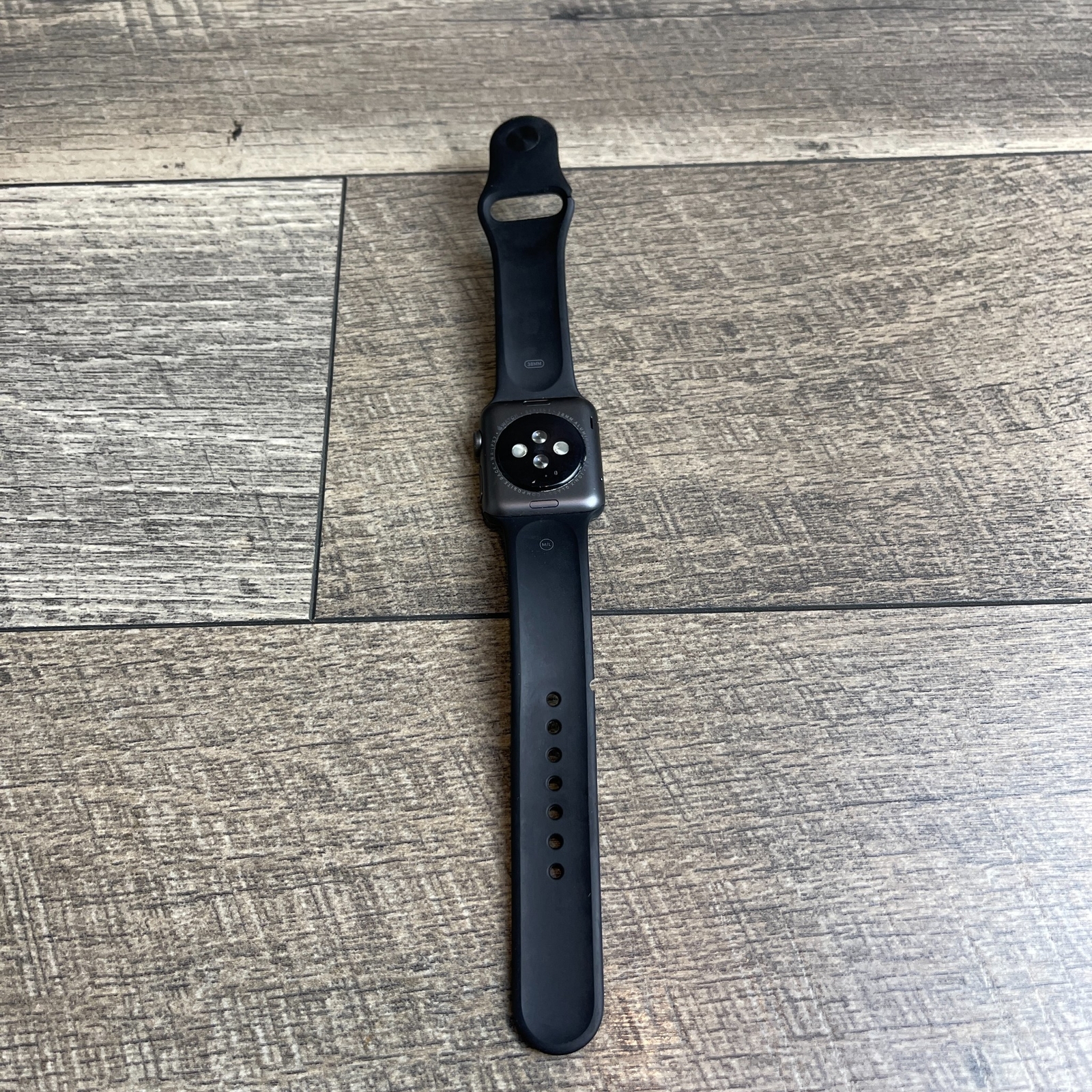 Apple Watch Series 1 Smartwatch Black Strap 38mm 1.5″ Display Aluminum Case