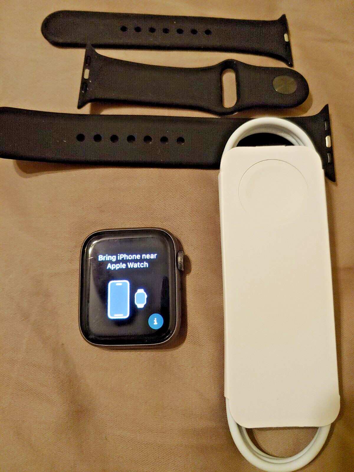 Apple Watch Nike+ Series 4 (GPS) 44mm Space Gray Aluminum Case Black Sport Band