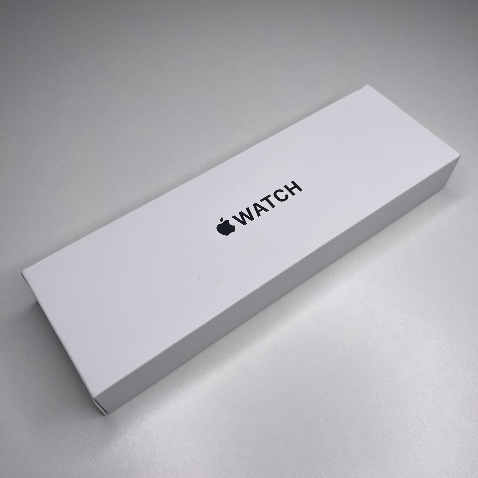 Apple Watch SE 3 40mm GPS Starlight Aluminum S/M Sport Band MEP64LW/A NEW SEALED