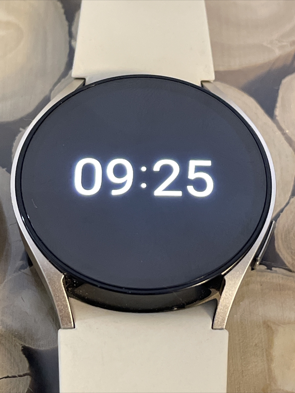 Samsung Galaxy Watch 6 SM-R930 GPS 40mm Sapphire – LIVE DEMO UNIT PLEASE READ!!