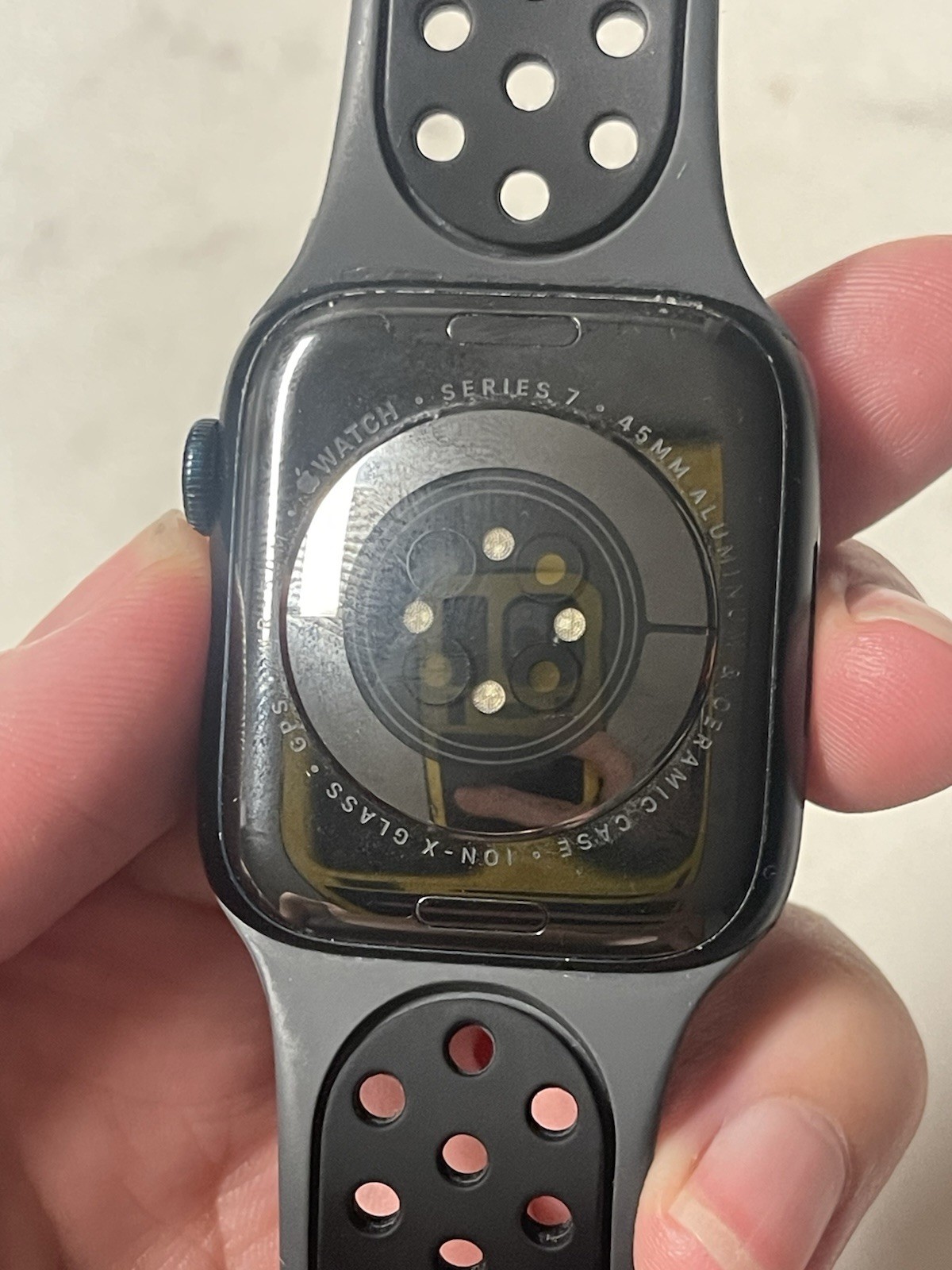 Apple Watch Series 7 45mm GPS Midnight Aluminum Black Sport Band 77% Battery