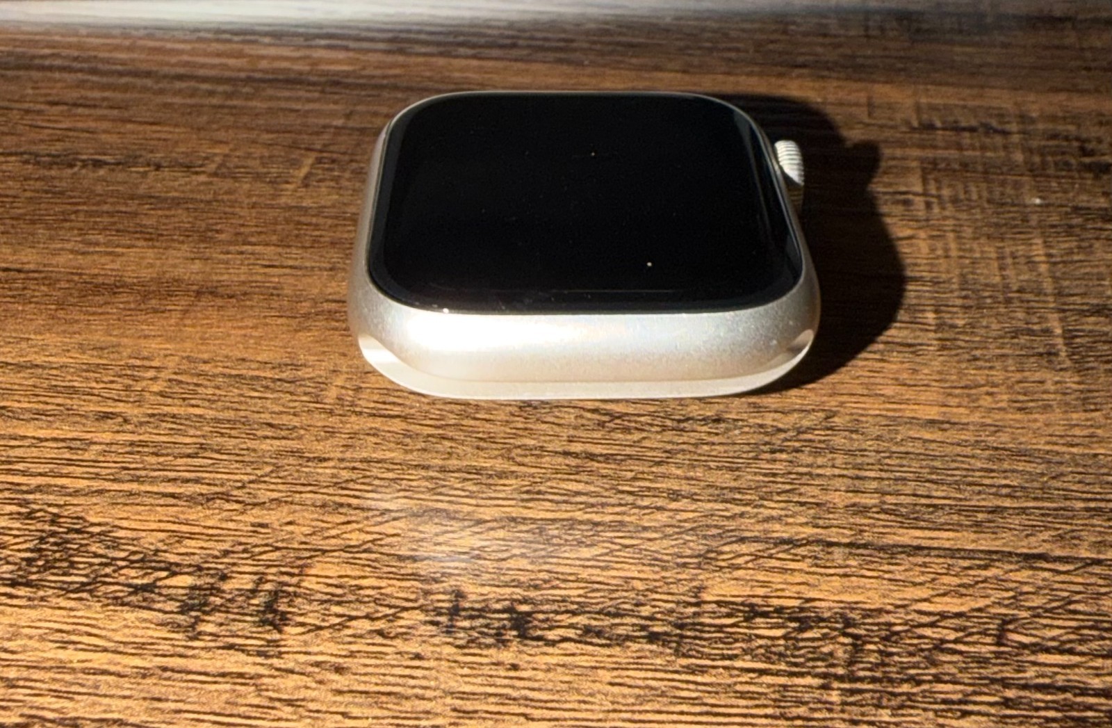 Unlocked Apple Watch Series 8 45mm GPS + Cellular – Aluminum – Sport Loop