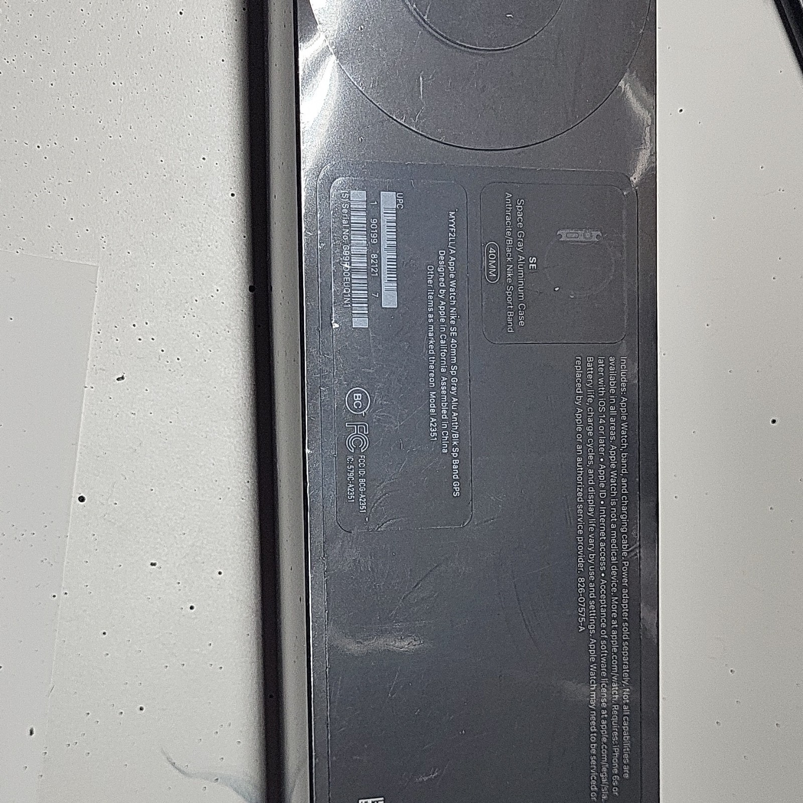Apple Watch Nike SE 40mm Space Gray Aluminum GPS, Anthracite/Black Sport Band