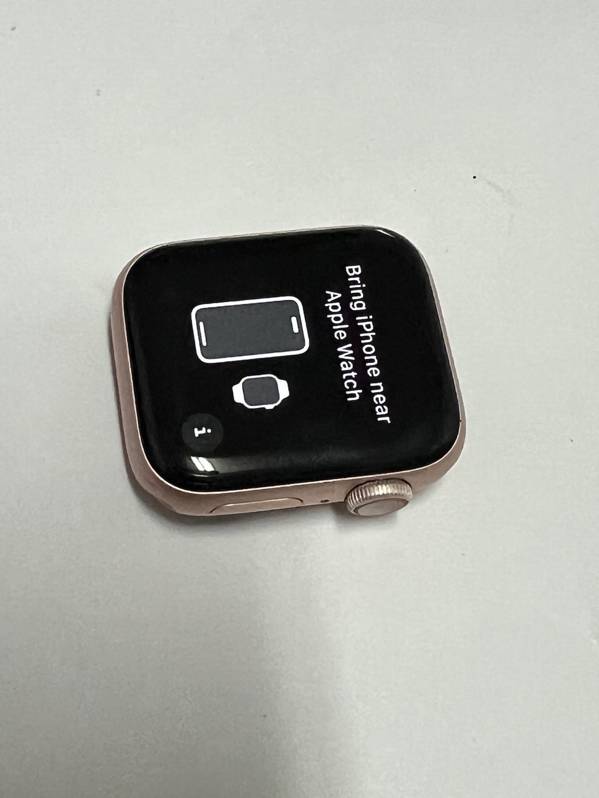 Apple Watch Series 6 40MM (GPS ) aluminum- gold read