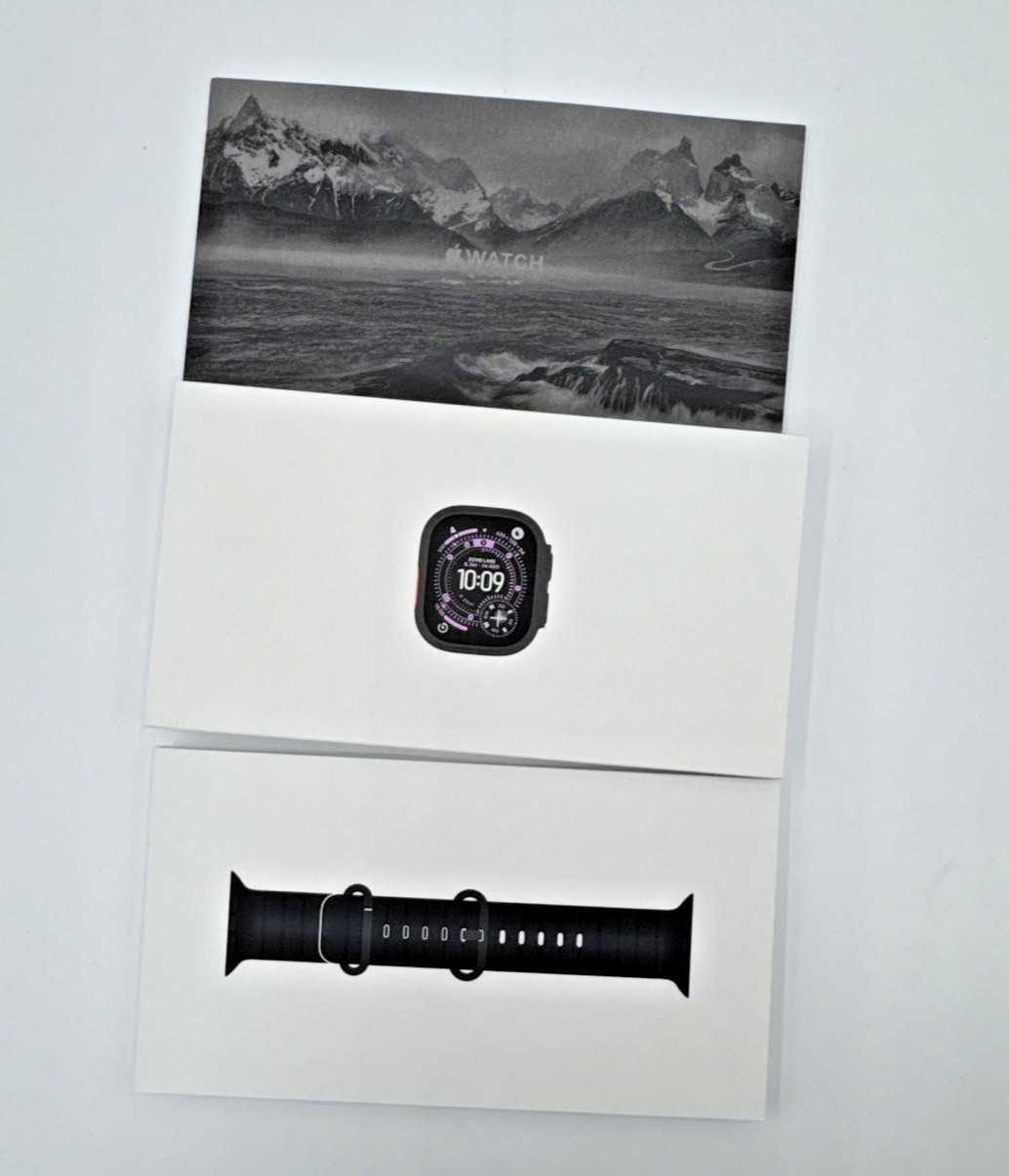 Apple Watch Ultra 3 49mm Black Ti Black Ocean Band MFOJ4LW/A