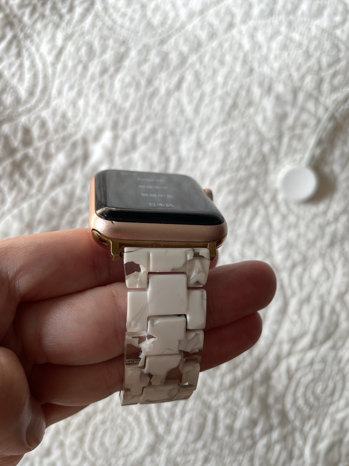 Apple Watch Series 3 42mm Rose Gold Aluminum GPS Smartwatch Reset Tested Works