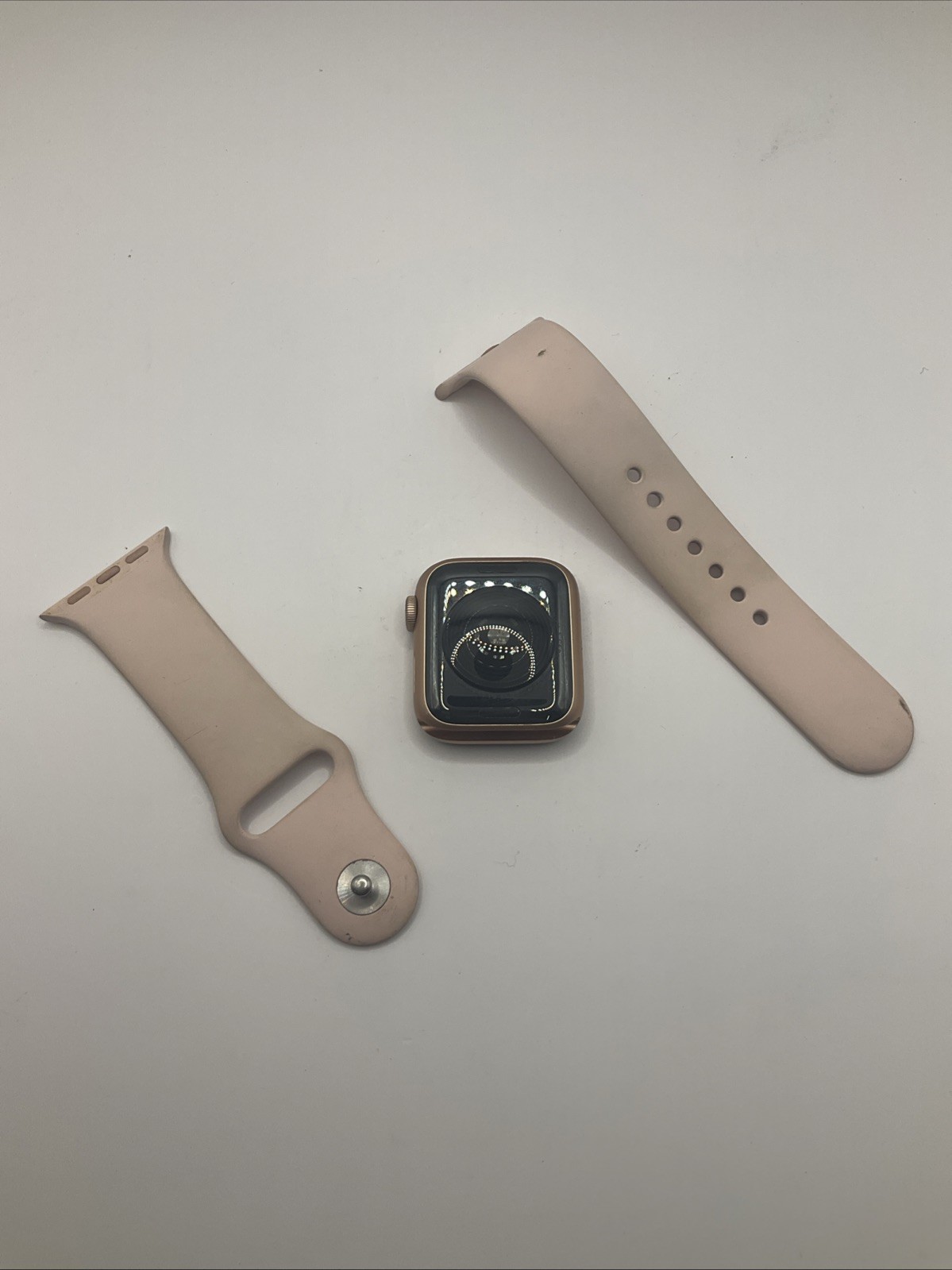Apple Watch SE 40mm Gold Aluminum Case with Pink Sand Sport Band – Parts Only