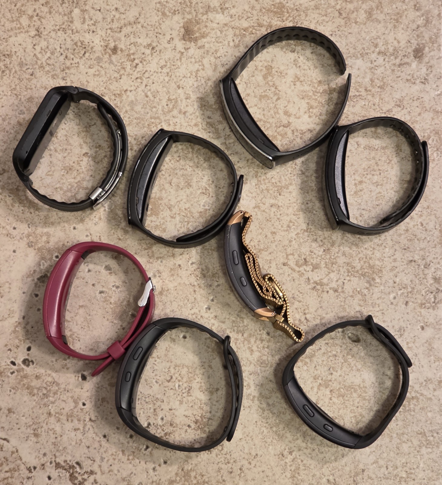 8 Samsung Galaxy Gear Fit/Fit 2 ( AS IS FOR PARTS OR REPAIR )( UNTESTED ) *READ