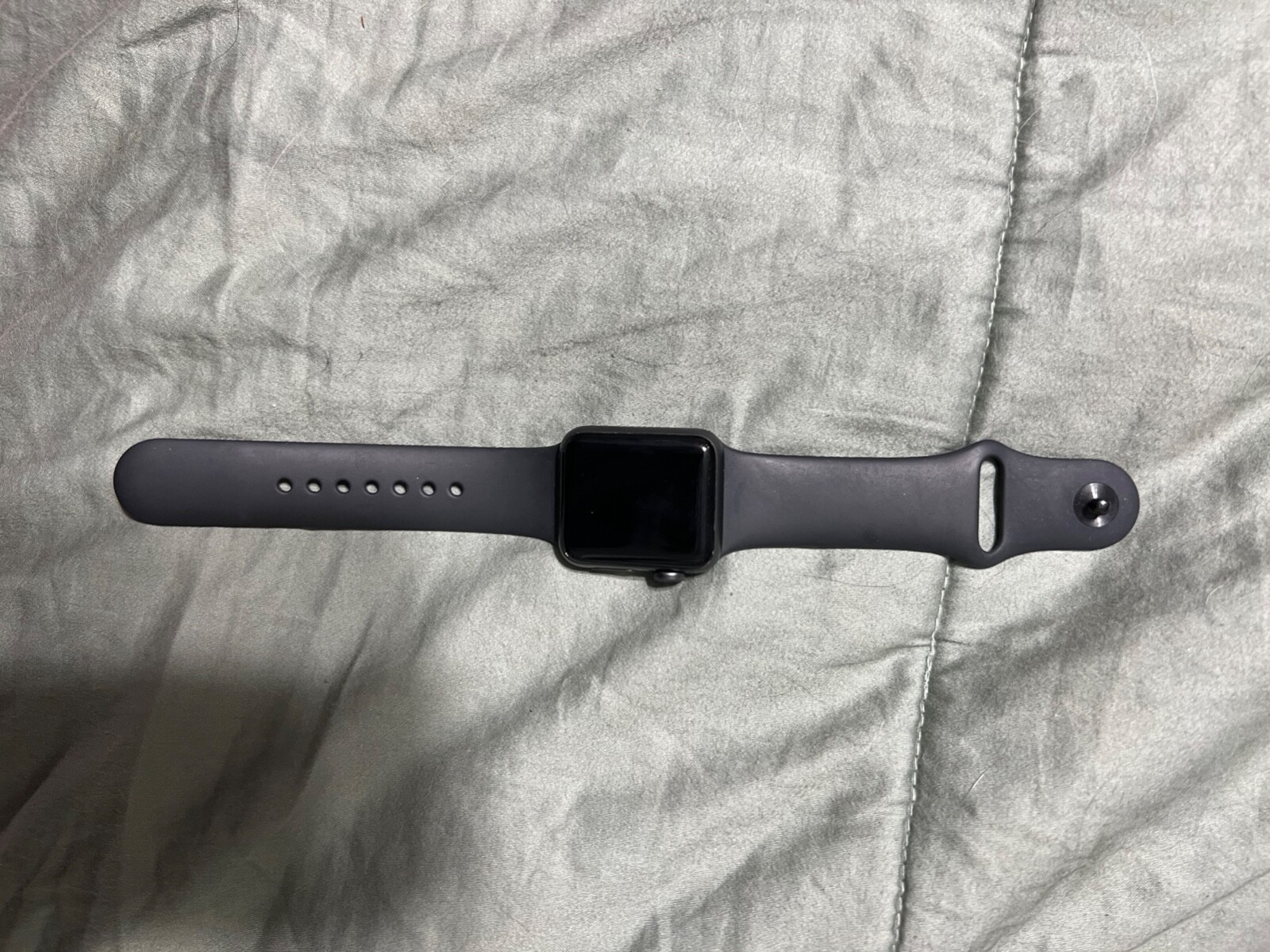 Apple Watch Series 3 38 mm Gray Case Black Aluminium Smartwatch – MTF02LLA