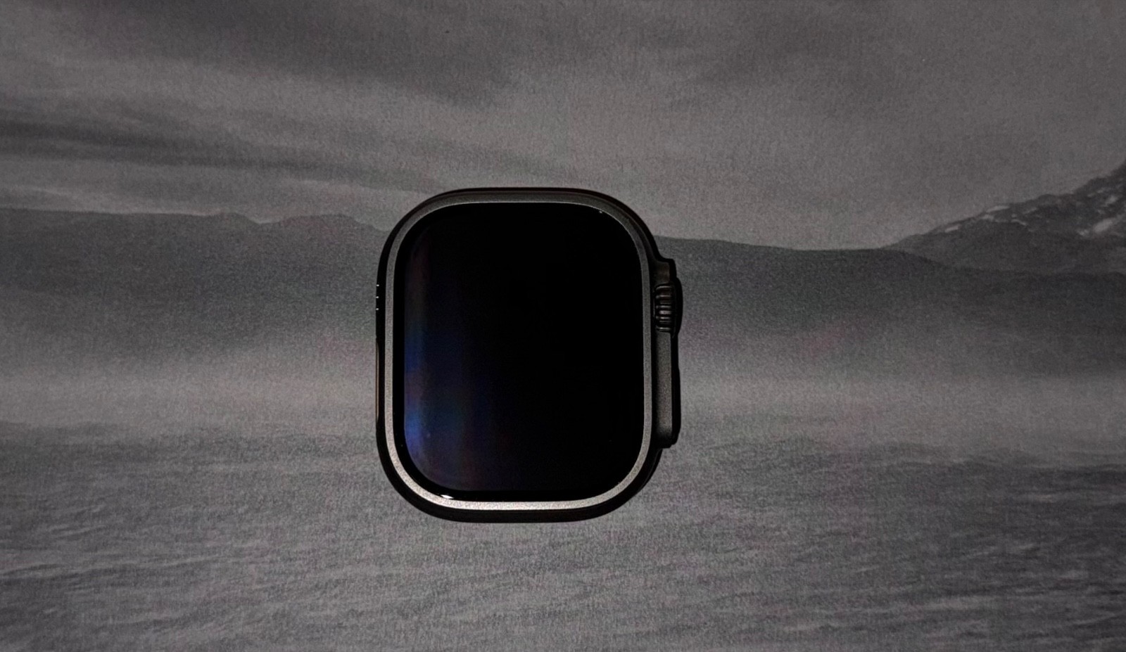 Apple Watch Ultra 3 49mm GPS Cellular Titanium Case w Black Ocean Band MF0J4LW/A