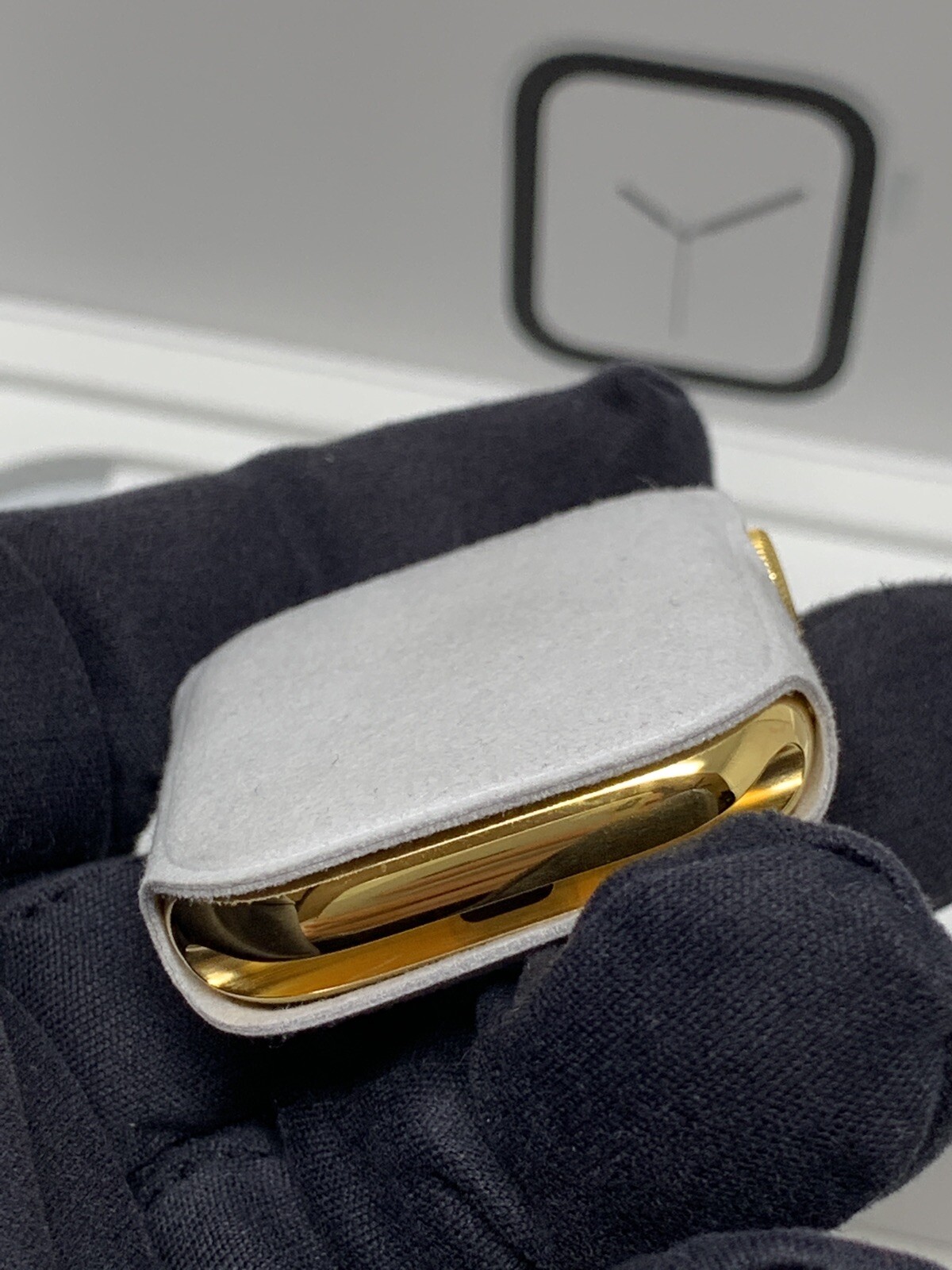 24K Gold Plated 44MM Apple Watch SERIES 5 Gold Link Band Diamond Rhinestones LTE
